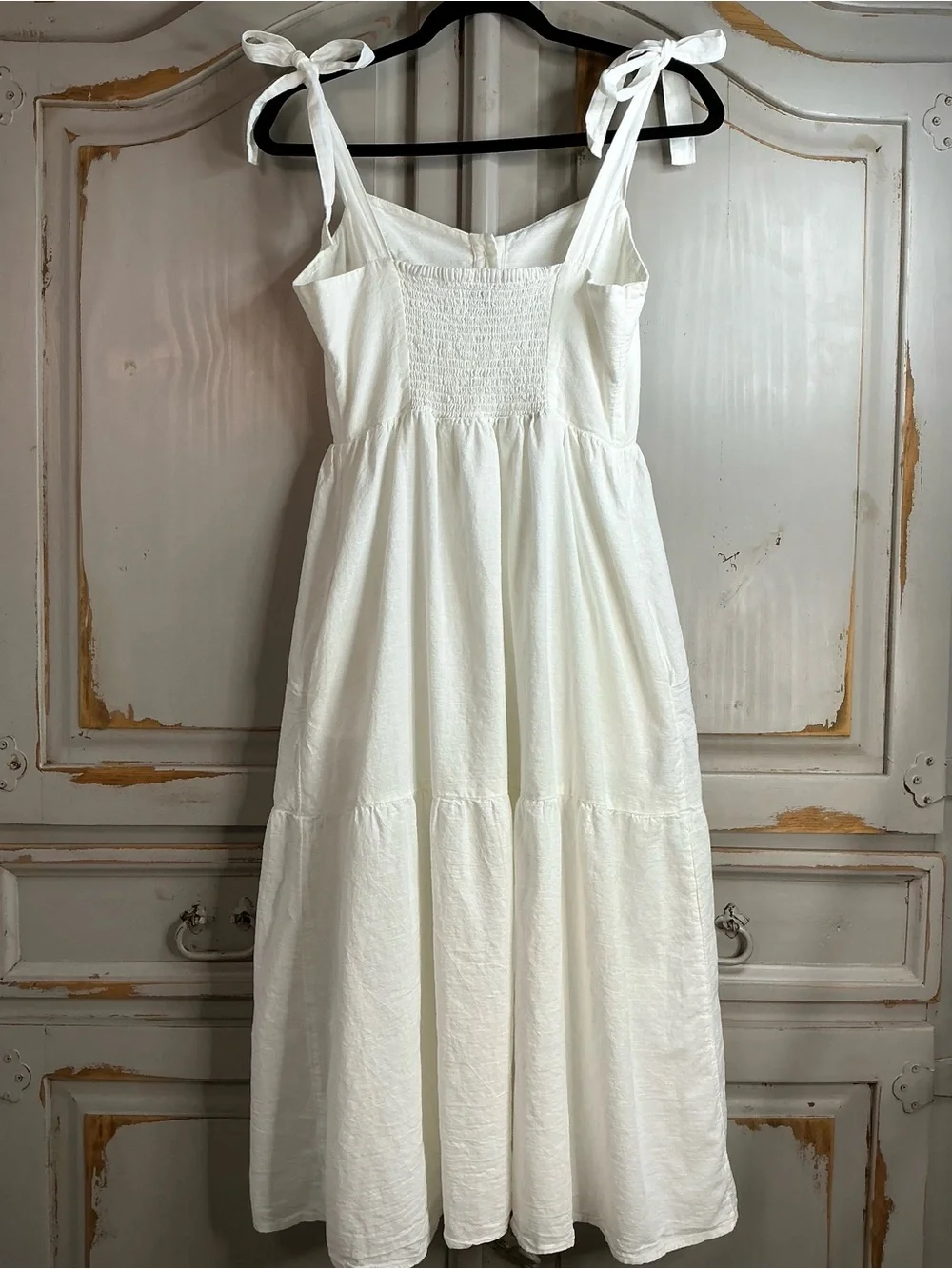Urban Outfitters | White Cotton Tie Strap Button Front Midi Dress Size Medium